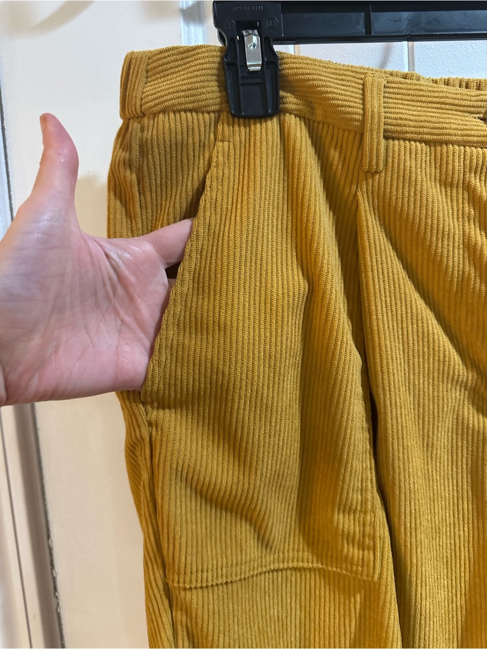 HALARA Amber Gold Cropped Corduroy Pants - Picture 4 of 7